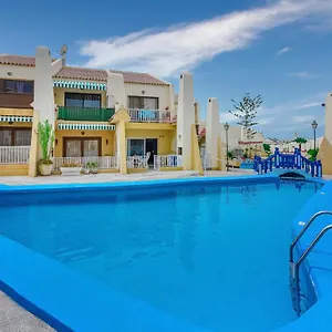 https://mareverde-las-americas.adeje-hotels.com